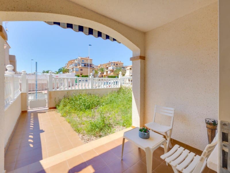 2 sypialnia Bungalow na sprzedaż w Torrevieja z basenem - 179 900 € (Ref: 9912831)
