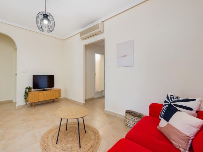 2 sypialnia Bungalow na sprzedaż w Torrevieja z basenem - 179 900 € (Ref: 9912831)