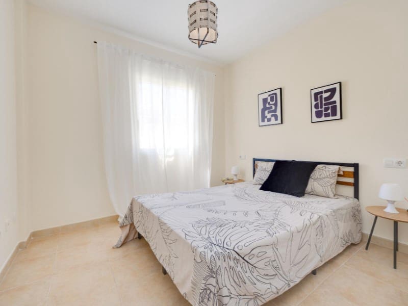 2 sypialnia Bungalow na sprzedaż w Torrevieja z basenem - 179 900 € (Ref: 9912831)
