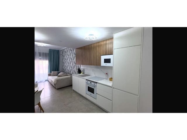 Apartamento de 2 habitaciones en Las Piscinas Naturales, Torrevieja en venta - 329.000 € (Ref: 9912834)