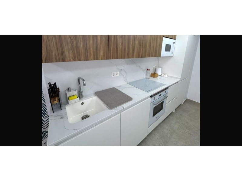 Apartamento de 2 habitaciones en Torrevieja en venta - 329.000 € (Ref: 9912834)