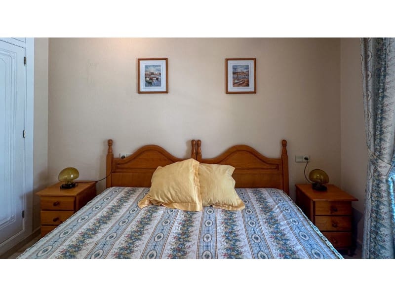 2 soveværelse Bungalow til salg i Orihuela Costa - € 215.000 (Ref: 9912835)