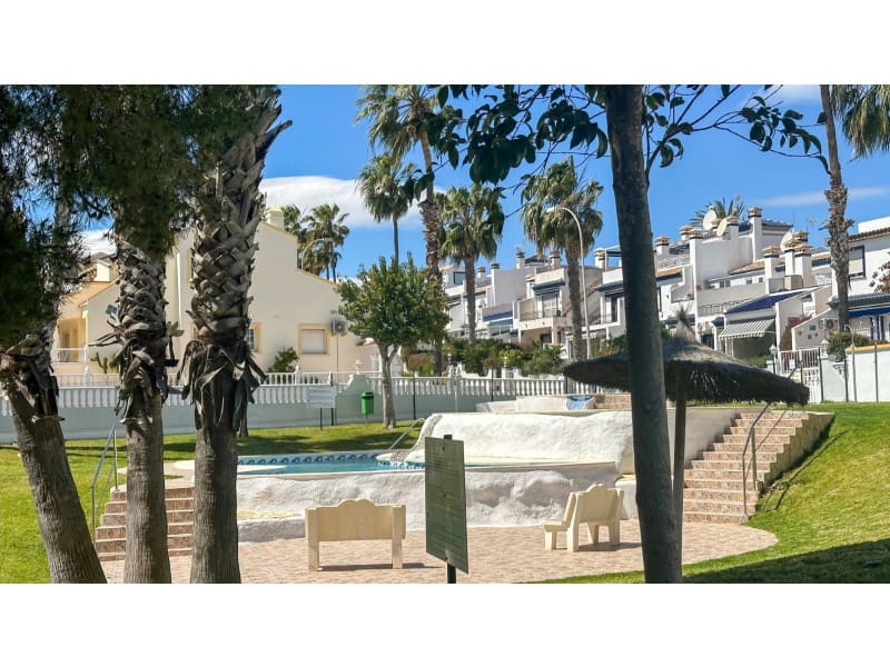 2 soveværelse Bungalow til salg i Orihuela Costa - € 215.000 (Ref: 9912835)