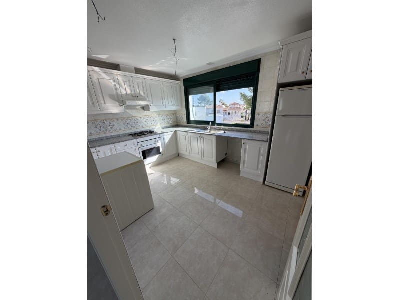 Apartamento de 2 habitaciones en Orihuela Costa en venta con piscina - 325.800 € (Ref: 9912837)