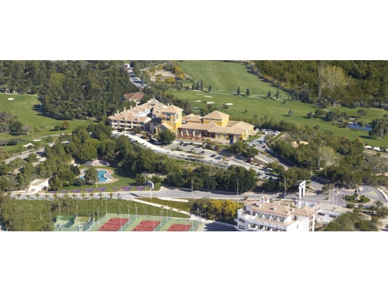 Apartamento de 2 habitaciones en Orihuela Costa en venta con piscina - 325.800 € (Ref: 9912837)