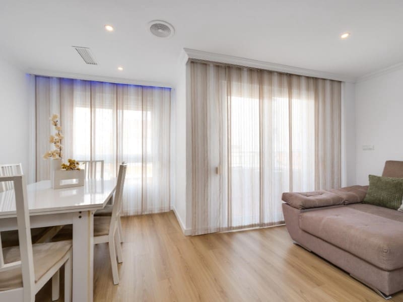 3 quarto Apartamento para venda em Torrevieja com garagem - 265 000 € (Ref: 9912841)