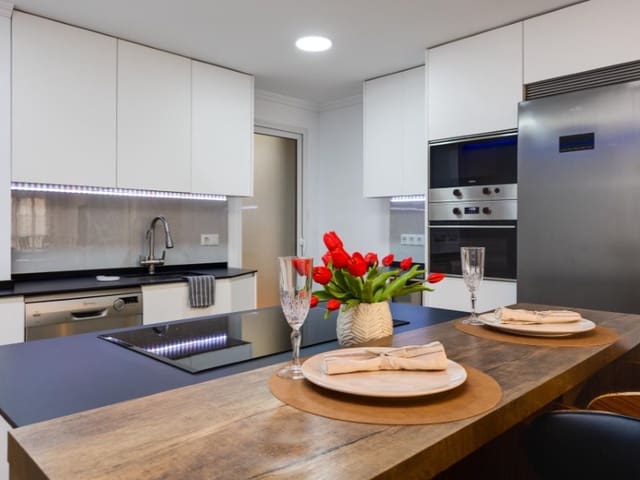 3 quarto Apartamento para venda em Centro - Muelle Pesquero, Torrevieja com garagem - 265 000 € (Ref: 9912841)