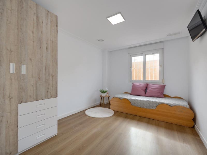 3 quarto Apartamento para venda em Torrevieja com garagem - 265 000 € (Ref: 9912841)