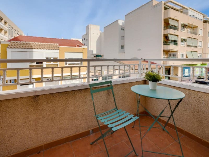 3 quarto Apartamento para venda em Torrevieja com garagem - 265 000 € (Ref: 9912841)
