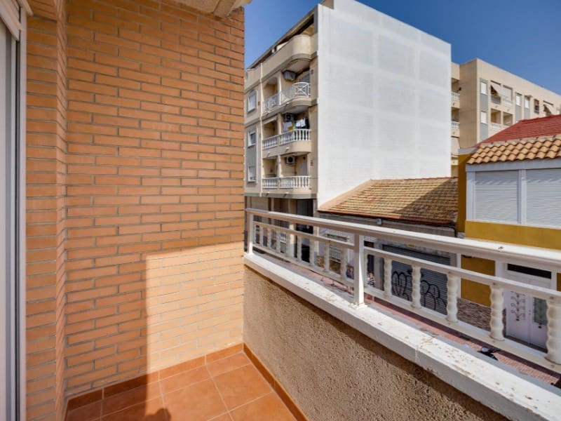 3 quarto Apartamento para venda em Torrevieja com garagem - 265 000 € (Ref: 9912841)