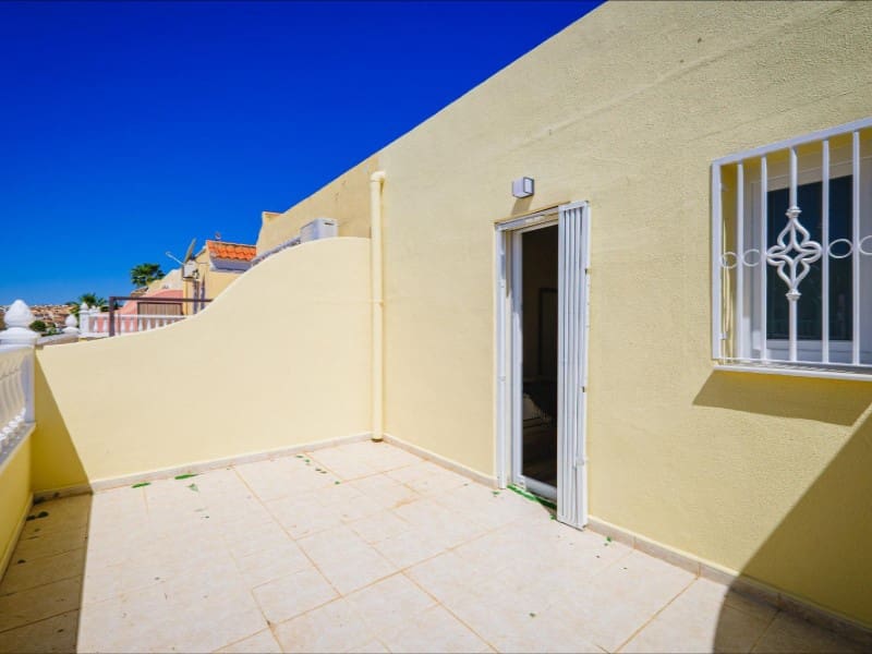 3 soveværelse Byhus til salg i Orihuela Costa med swimmingpool - € 239.900 (Ref: 9920165)