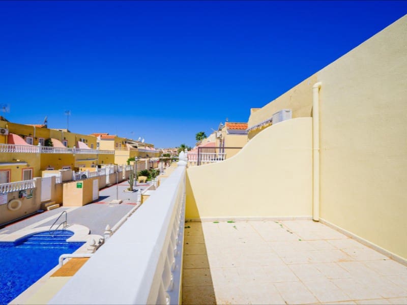 3 soveværelse Byhus til salg i Orihuela Costa med swimmingpool - € 239.900 (Ref: 9920165)