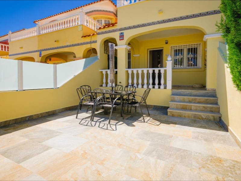 3 soveværelse Byhus til salg i Orihuela Costa med swimmingpool - € 239.900 (Ref: 9920165)