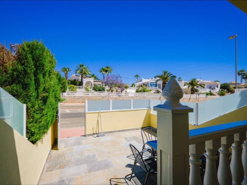 3 soveværelse Byhus til salg i Orihuela Costa med swimmingpool - € 239.900 (Ref: 9920165)