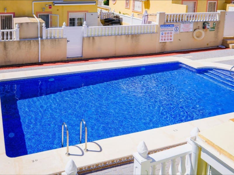 3 soveværelse Byhus til salg i Orihuela Costa med swimmingpool - € 239.900 (Ref: 9920165)