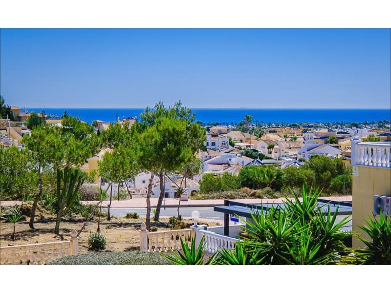 3 soveværelse Byhus til salg i Orihuela Costa med swimmingpool - € 239.900 (Ref: 9920165)