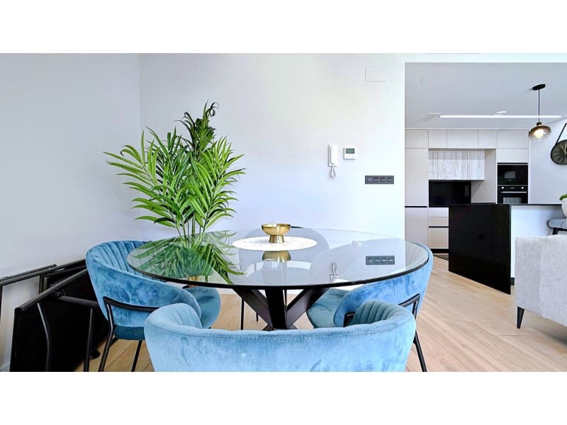 Penthouse for sale in Torrevieja with garage - € 379,000 (Ref: 9921958)