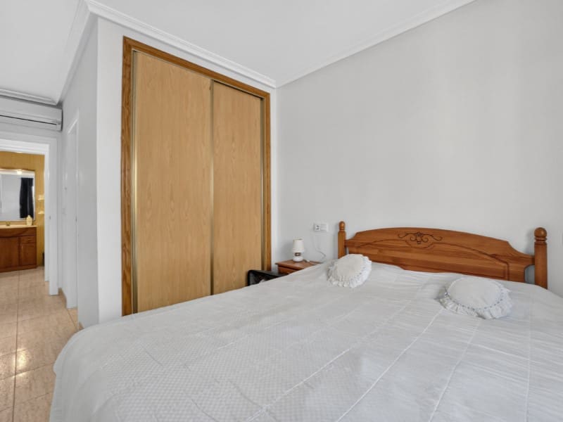 2 makuuhuone Huoneisto myytävänä paikassa Orihuela Costa - 226 000 € (Ref: 9933918)