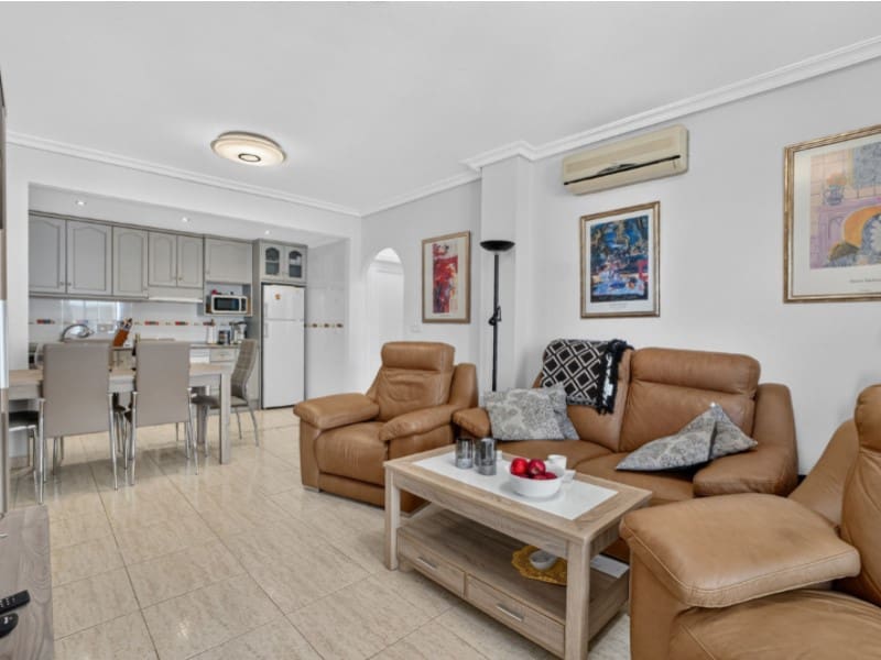 2 makuuhuone Huoneisto myytävänä paikassa Orihuela Costa - 226 000 € (Ref: 9933918)