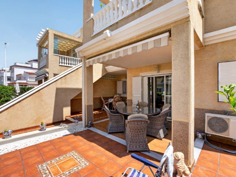 2 makuuhuone Huoneisto myytävänä paikassa Orihuela Costa - 226 000 € (Ref: 9933918)