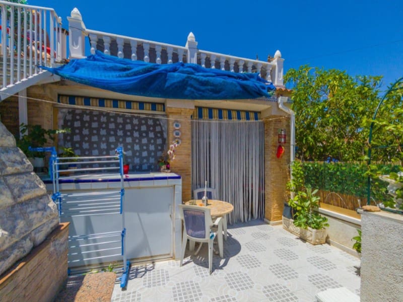 2 soverom Bungalow til salgs i Torrevieja - € 120 000 (Ref: 9953980)