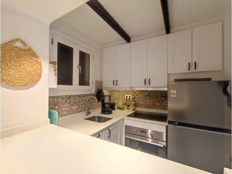 2 soverom Leilighet til salgs i Torrevieja - € 260 000 (Ref: 9953982)