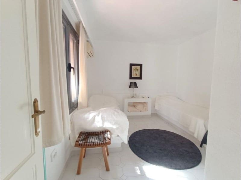 2 soverom Leilighet til salgs i Torrevieja - € 260 000 (Ref: 9953982)