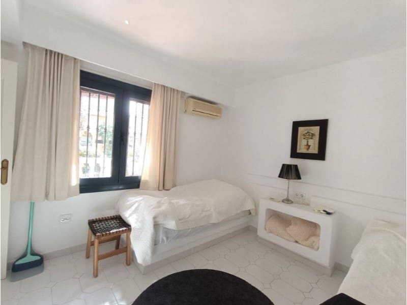 2 soverom Leilighet til salgs i Torrevieja - € 260 000 (Ref: 9953982)