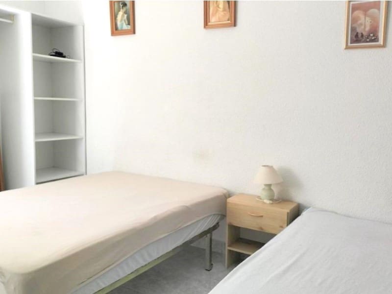 2 slaapkamer Bungalow te koop in Torrevieja - € 125.000 (Ref: 9957668)