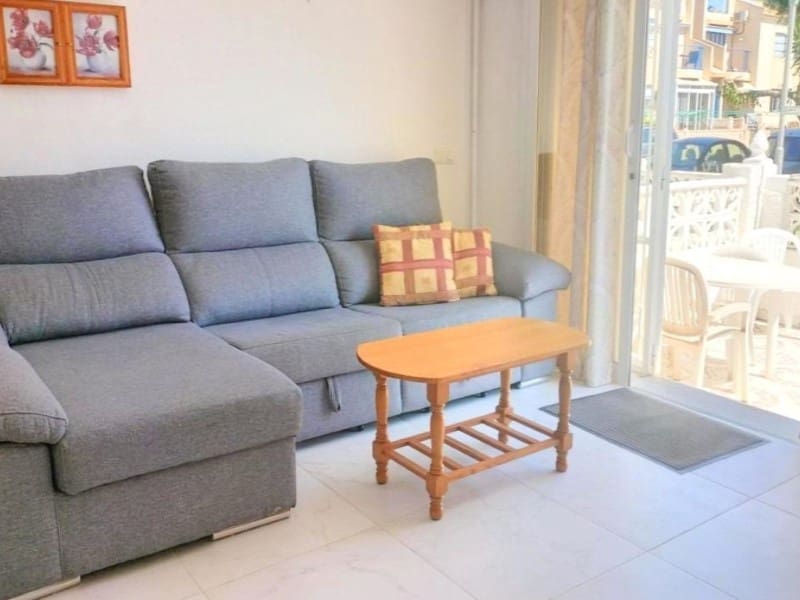 2 slaapkamer Bungalow te koop in Torrevieja - € 125.000 (Ref: 9957668)