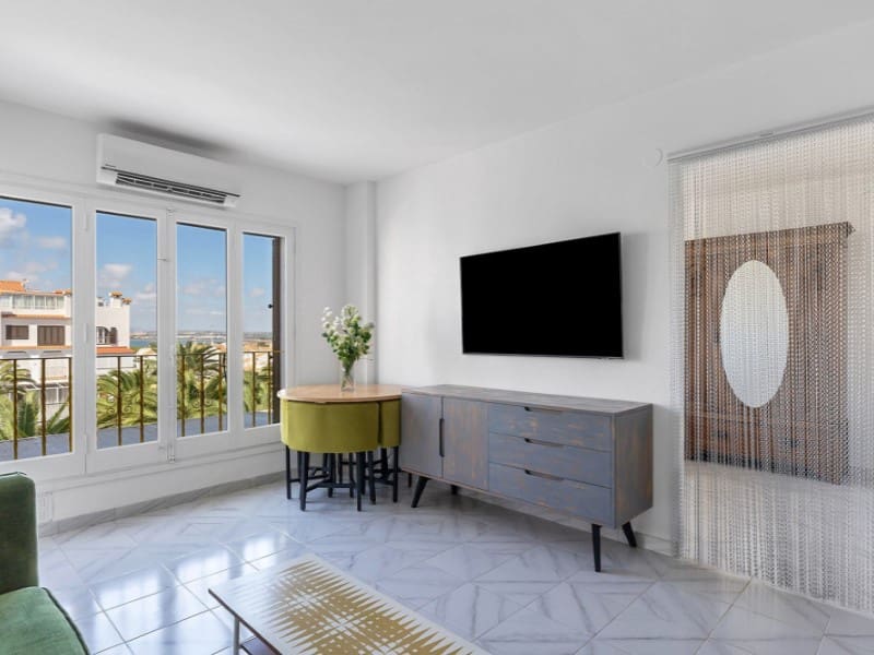 1 sypialnia Apartament na sprzedaż w Torrevieja - 179 500 € (Ref: 9957671)