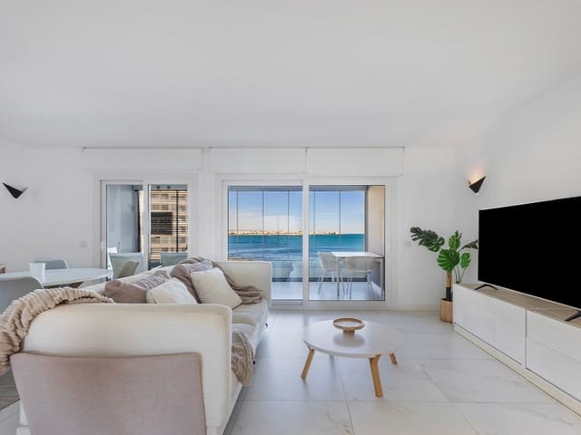2 makuuhuone Huoneisto myytävänä paikassa Punta Prima, Torrevieja mukana uima-altaan 
autotalli - 765 000 € (Ref: 9959476)