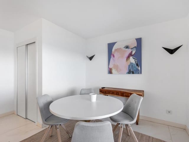 2 makuuhuone Huoneisto myytävänä paikassa Punta Prima, Torrevieja mukana uima-altaan 
autotalli - 765 000 € (Ref: 9959476)