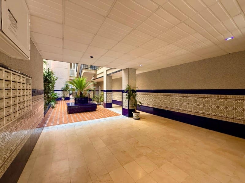 2 bedroom Penthouse for sale in Torrevieja - € 219,900 (Ref: 9962387)