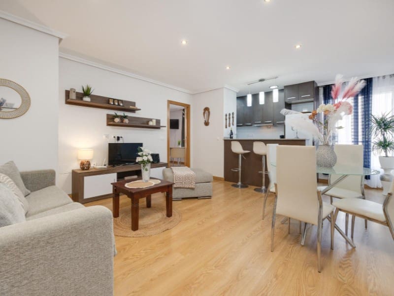 2 quarto Apartamento para venda em Torrevieja com piscina - 159 900 € (Ref: 9962388)