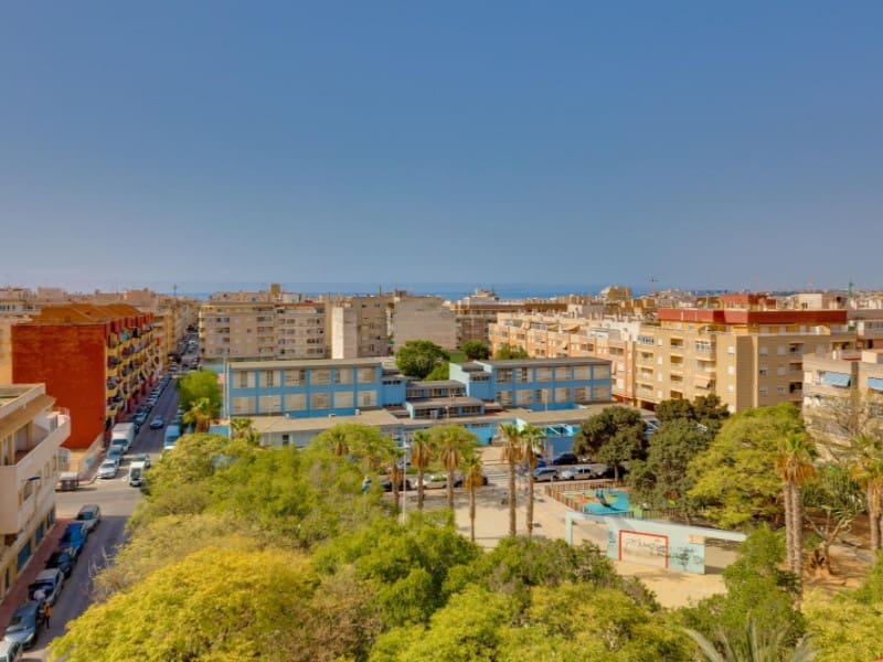2 quarto Apartamento para venda em Torrevieja com piscina - 159 900 € (Ref: 9962388)