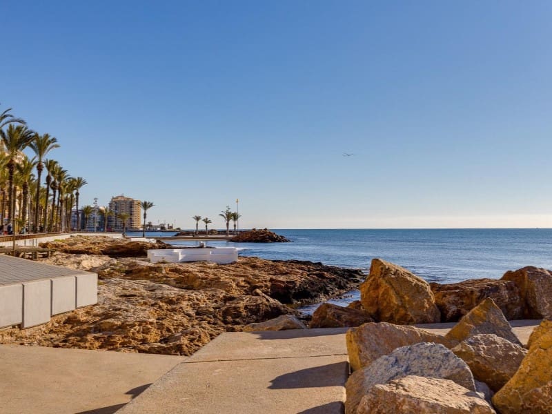 2 quarto Apartamento para venda em Torrevieja com piscina - 159 900 € (Ref: 9962388)