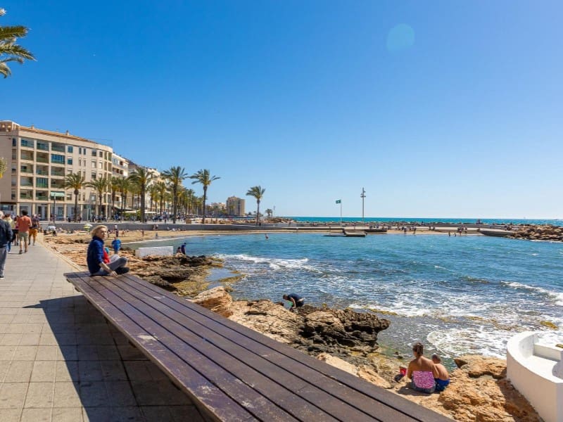 2 quarto Apartamento para venda em Torrevieja com piscina - 159 900 € (Ref: 9962388)