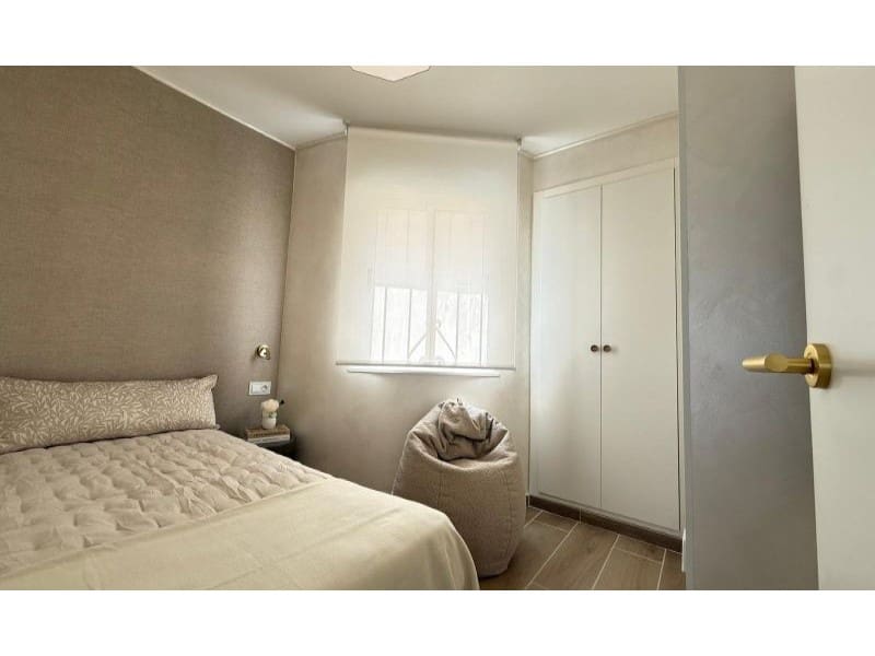 2 slaapkamer Appartement te koop in Torrevieja - € 159.995 (Ref: 9962389)