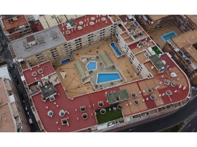 2 slaapkamer Appartement te koop in Torrevieja - € 159.995 (Ref: 9962389)