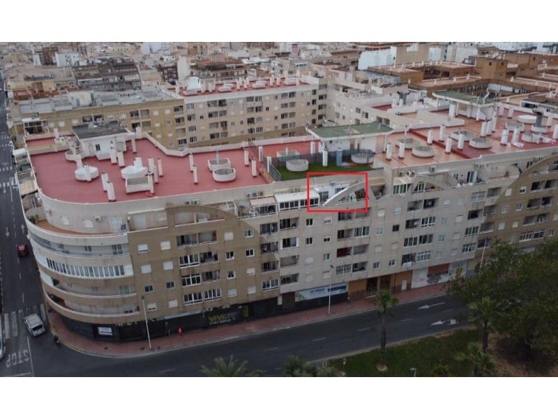 2 slaapkamer Appartement te koop in Torrevieja - € 159.995 (Ref: 9962389)
