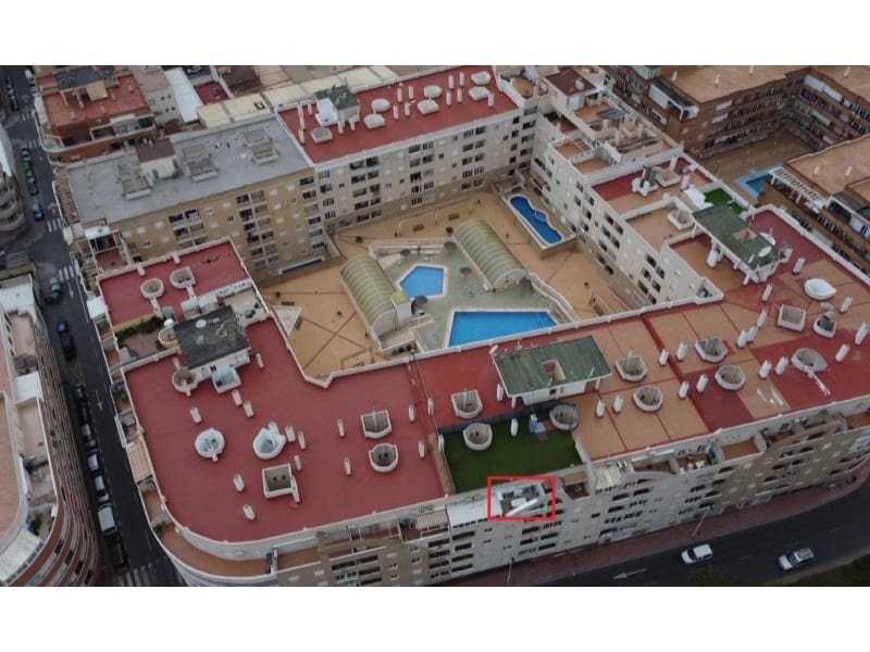 2 slaapkamer Appartement te koop in Torrevieja - € 159.995 (Ref: 9962389)