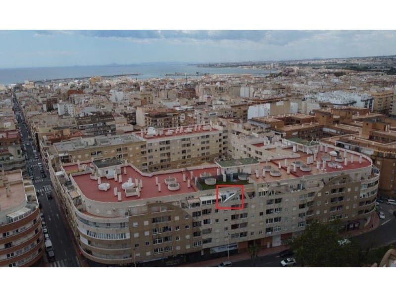 2 slaapkamer Appartement te koop in Torrevieja - € 159.995 (Ref: 9962389)