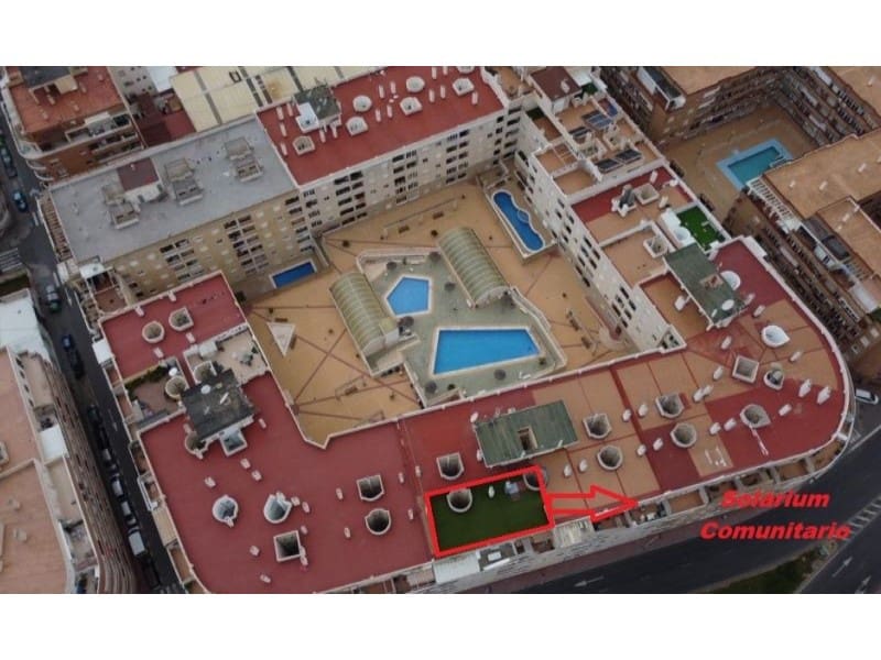 2 slaapkamer Appartement te koop in Torrevieja - € 159.995 (Ref: 9962389)