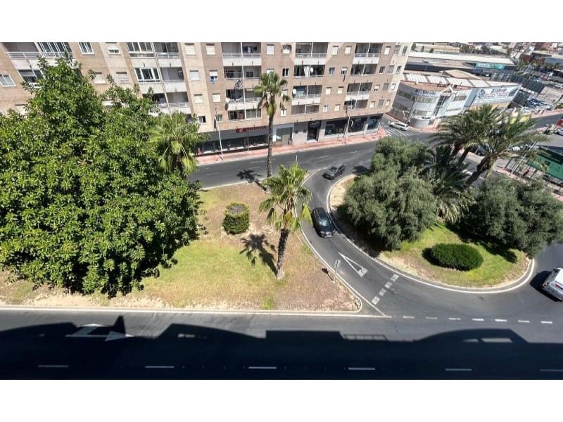 2 slaapkamer Appartement te koop in Torrevieja - € 159.995 (Ref: 9962389)