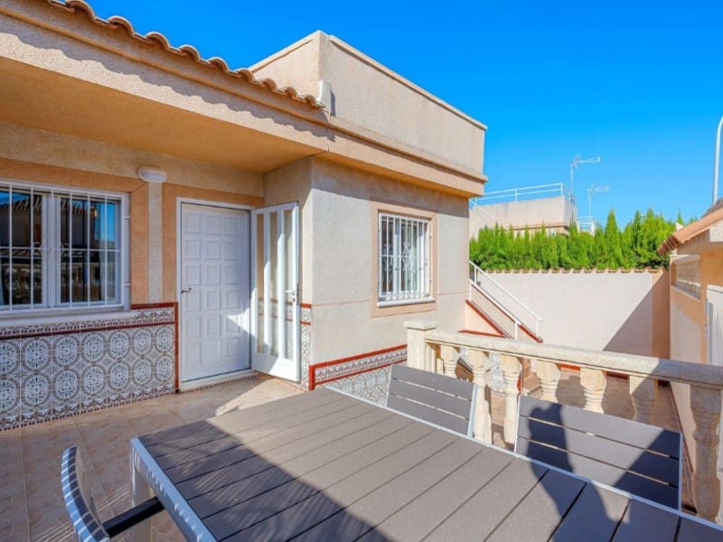 2 bedroom Bungalow for sale in Orihuela Costa - € 187,500 (Ref: 9962391)