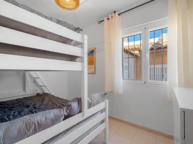 2 bedroom Bungalow for sale in Orihuela Costa - € 187,500 (Ref: 9962391)