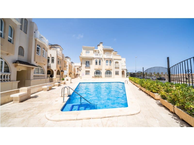 2 quarto Apartamento para venda em Torrevieja com piscina garagem - 369 000 € (Ref: 9962395)