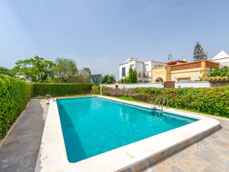3 makuuhuone Omakotitalo myytävänä paikassa Torrevieja - 199 000 € (Ref: 9966384)