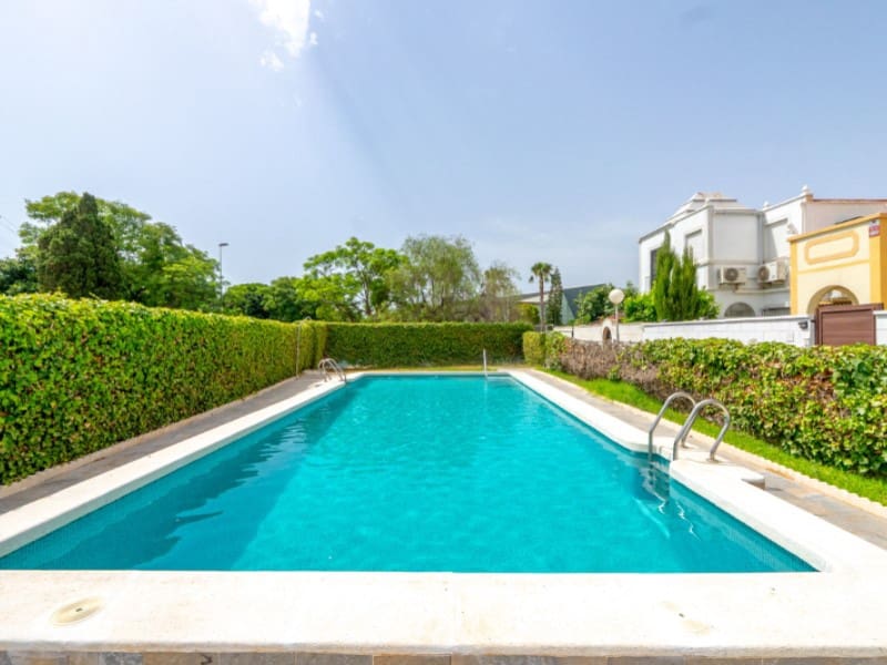 3 makuuhuone Omakotitalo myytävänä paikassa Torrevieja - 199 000 € (Ref: 9966384)